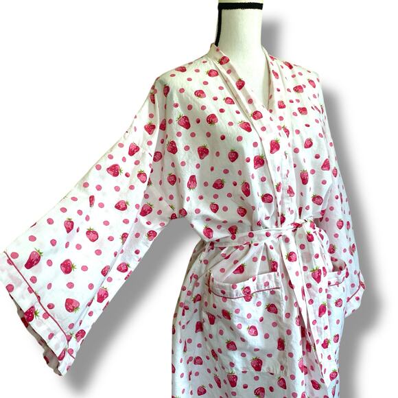 Mahogany Short Robe Sz M White Cotton Strawberry Print Belted Knee Length Cute - Picture 5 of 12